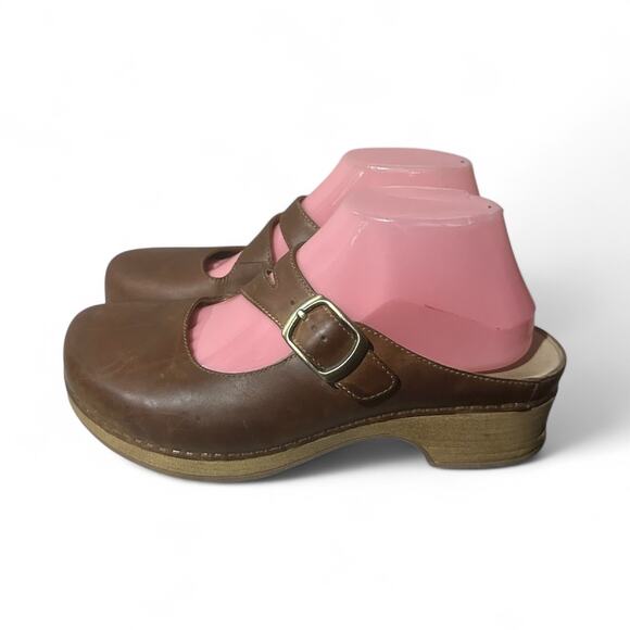 Dansko Britney Brown Leather Slip On Buckle Mary Jane Clogs Mules 39 Sz 8.5 Used - Picture 1 of 6